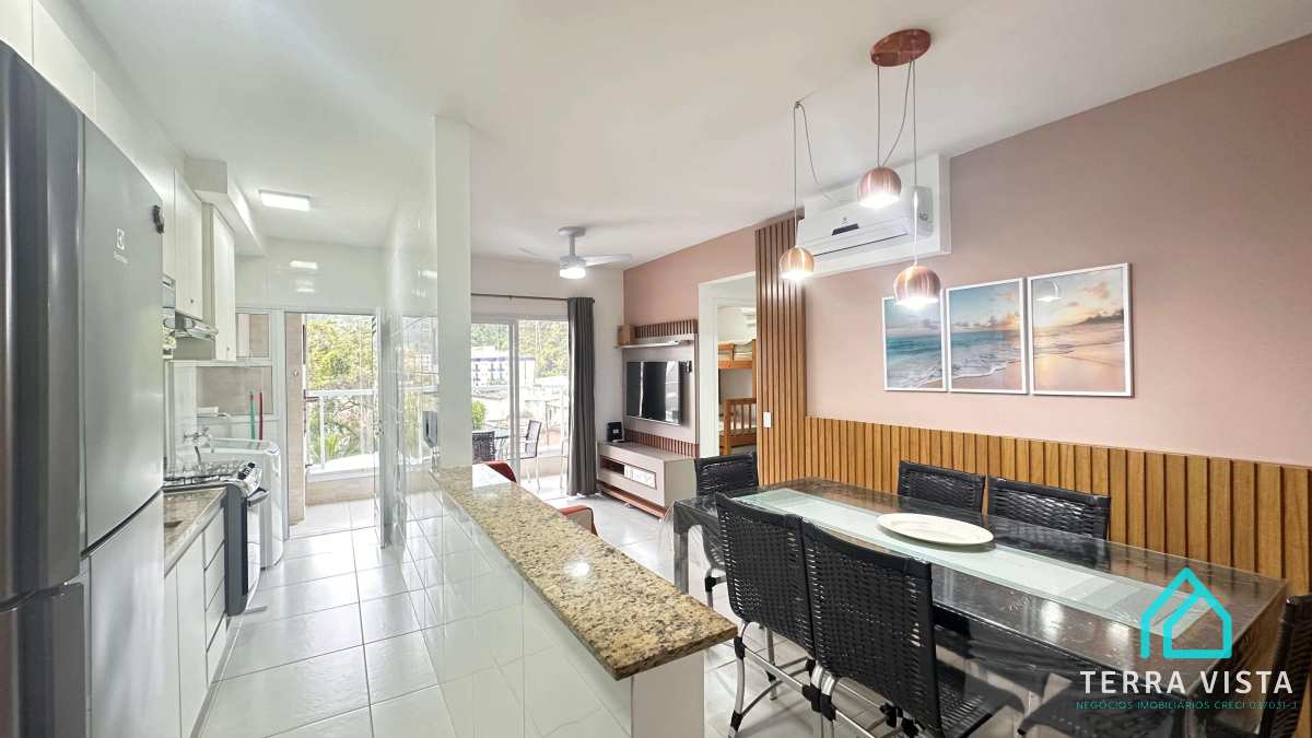 Apartamento à venda com 2 dormitórios na Praia das Toninhas Ubatuba SP