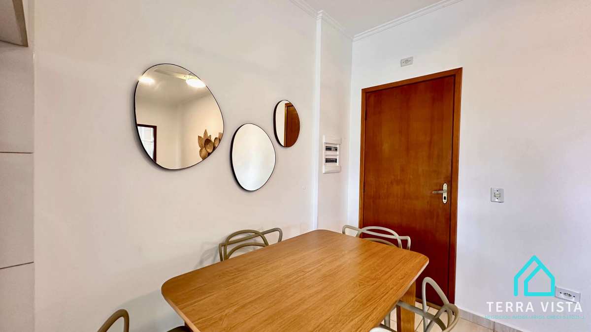  - Apartamento com 2 dormitórios n Praia do Itaguá Ubatuba SP