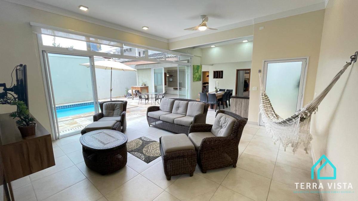 Casa de condomínio à venda com 3 quartos, 386m² - Vila Costa,Taubaté