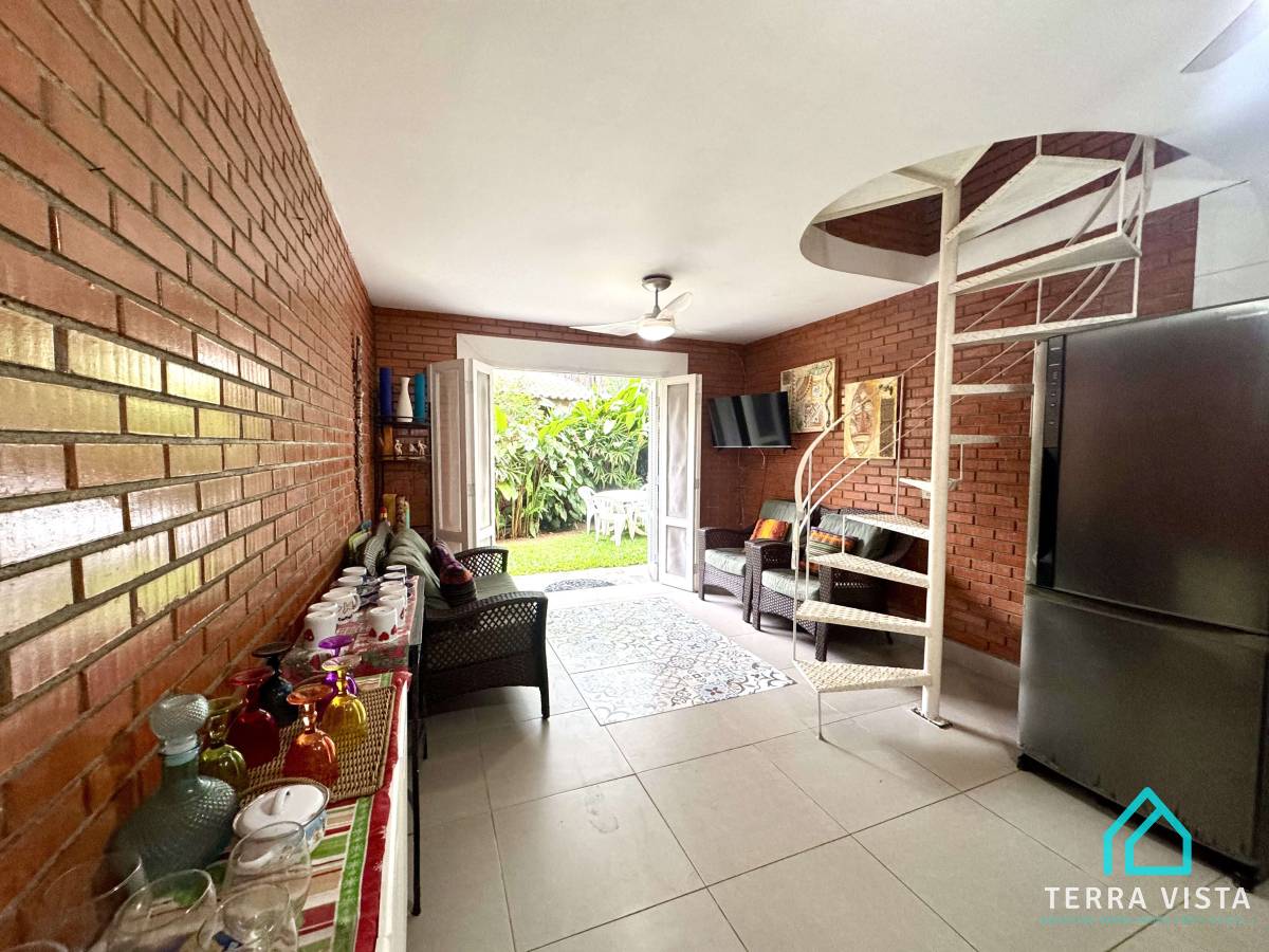  - Duplex a venda com 2 dormitórios na Praia Grande Ubatuba SP