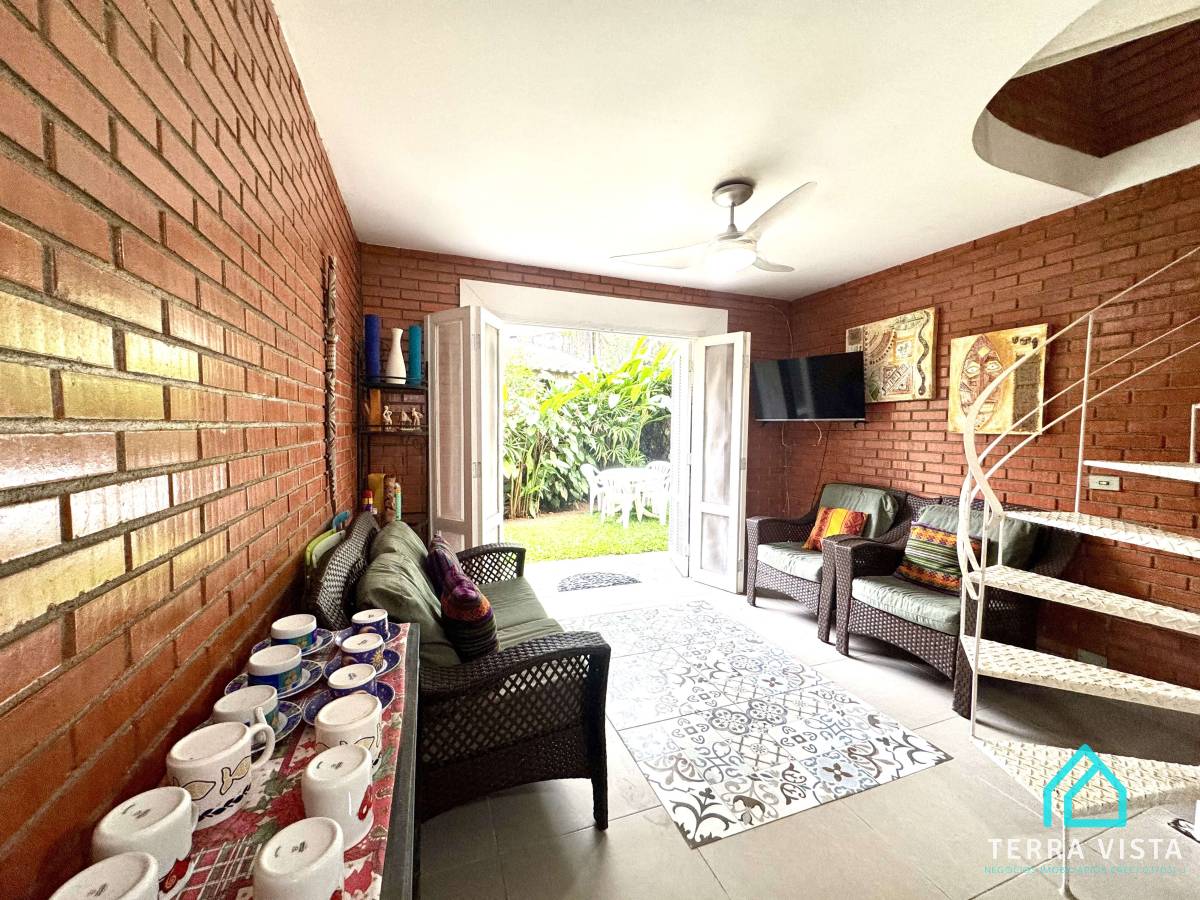 Duplex a venda com 2 dormitórios na Praia Grande Ubatuba SP - Terra Vista Negócios Imobiliários