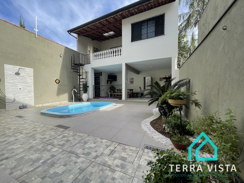 Casa, 3 quartos, 450 m² - Foto 1